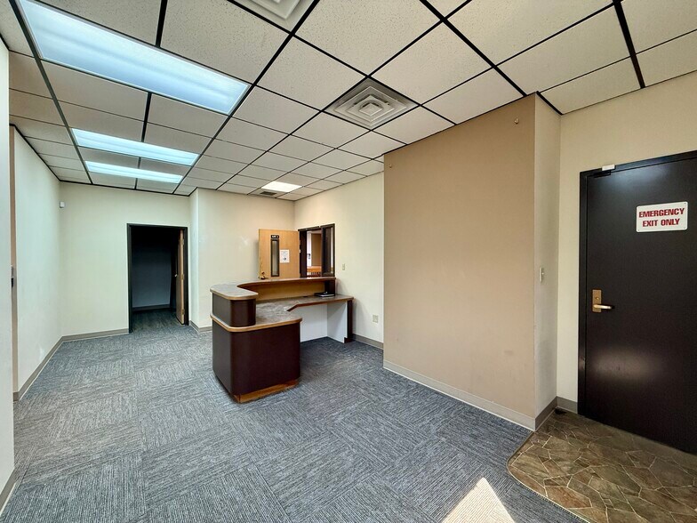 More Photos Of 301 Saddle Dr, Helena Medical For Lease