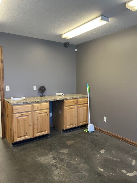 More Photos Of 230 Cutler Dr, North Salt Lake Warehouse For Sale