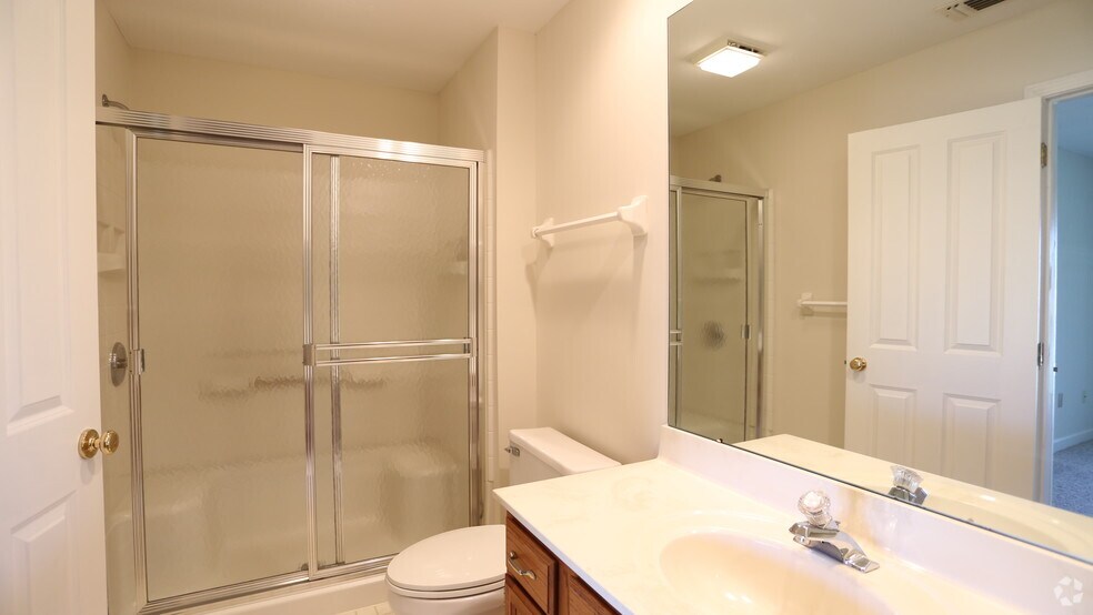 More Photos Of 210 Retreat Ln, Westerville Apartments For Sale