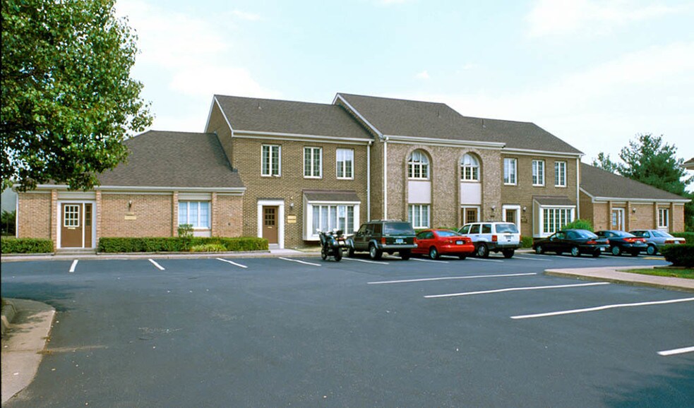 More Photos Of 6201-6209 Old Keene Mill Ct, Springfield Medical For Lease