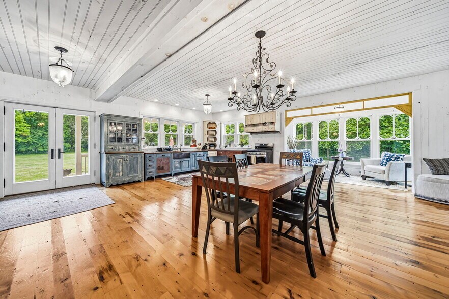 More Photos Of 3126 Mennonite Rd, Mantua Sports And Entertainment For Sale
