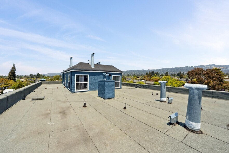 More Photos Of 1360 Berkeley Way, Berkeley Apartments For Sale