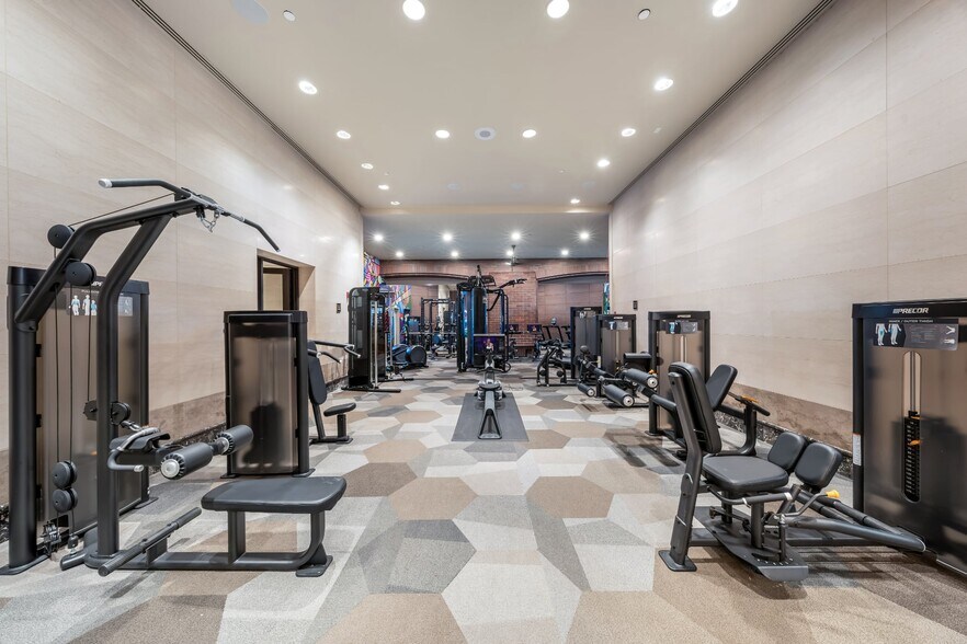 More Photos Of 1801 Market St, Philadelphia Office For Lease