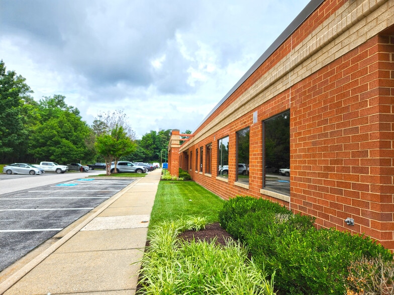 More Photos Of 14750 Sweitzer Ln, Laurel Medical For Sale