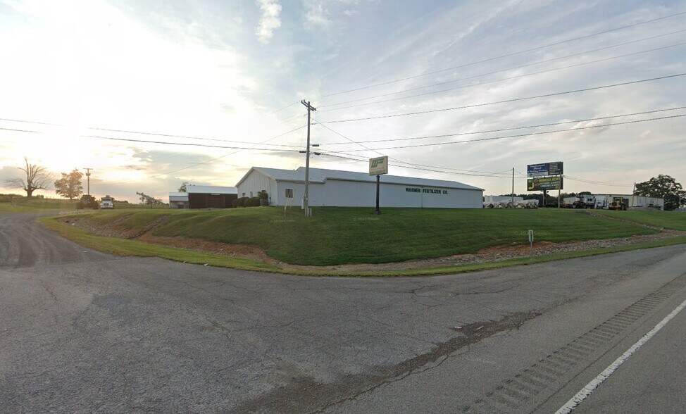 More Photos Of 2010 Edmonton Rd, Tompkinsville General Retail For Sale