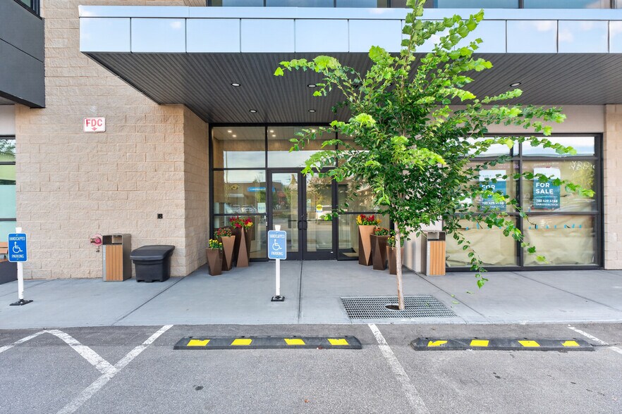 More Photos Of 5300 Admiral Girouard St NW, Edmonton Storefront Retail Office For Sale