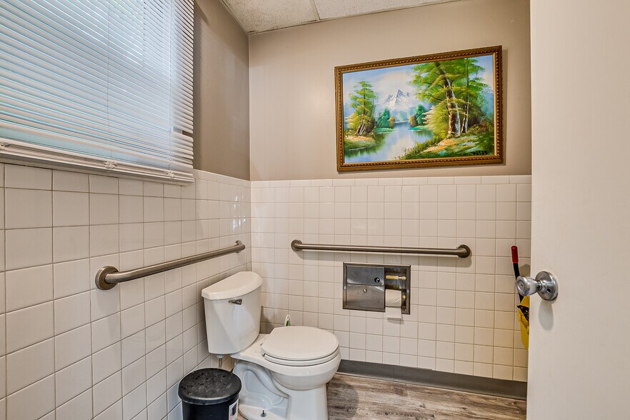 More Photos Of 172 Hamilton St, New Brunswick Storefront Retail Residential For Sale