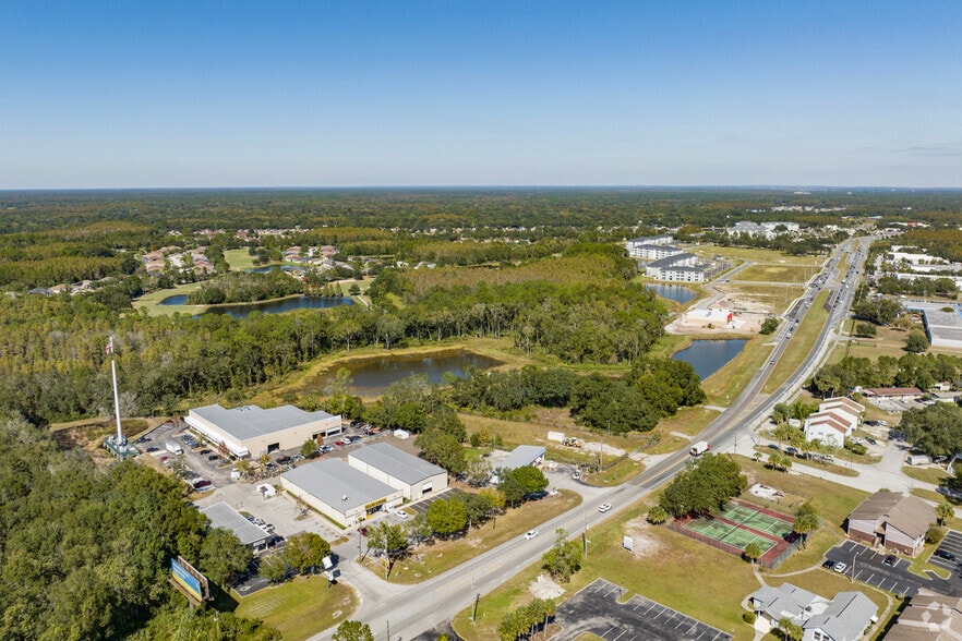 More Photos Of 26611 Wesley Chapel Blvd, Lutz Warehouse For Lease