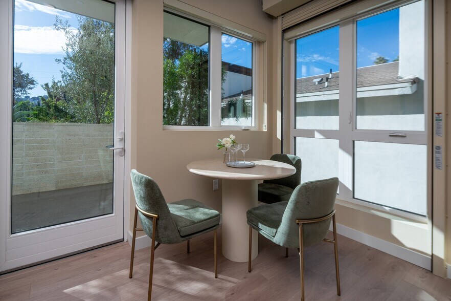 More Photos Of 1511 N Fairfax Ave, Los Angeles Apartments For Lease