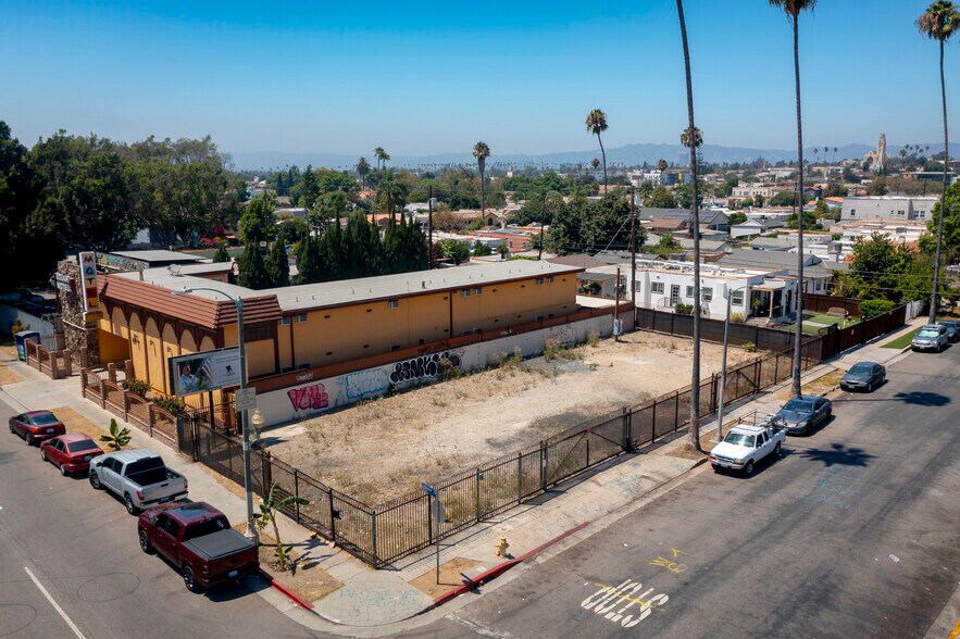 More Photos Of 2901 W Jefferson Blvd, Los Angeles Land For Lease