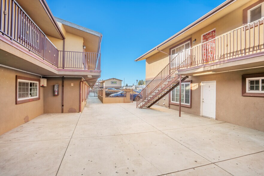 More Photos Of 6653 Darby Ave, Reseda Apartments For Sale
