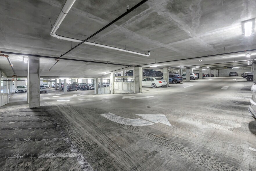 More Photos Of 895 Central Ave, Saint Petersburg Office For Lease