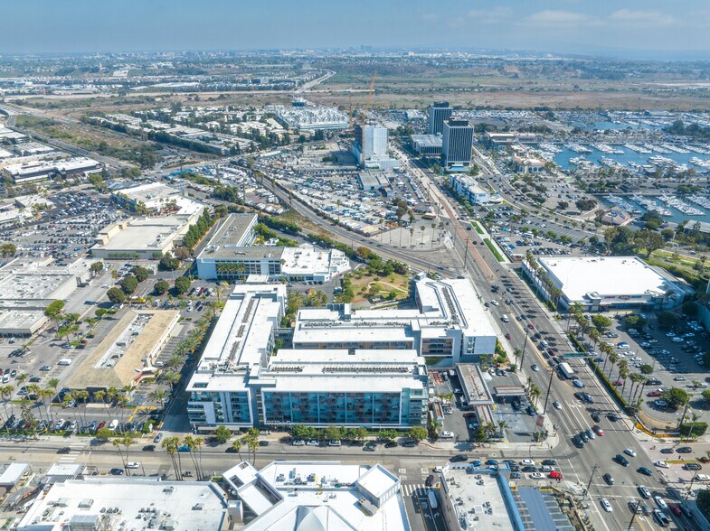 More Photos Of 13488 Maxella Ave, Marina Del Rey Apartments For Lease