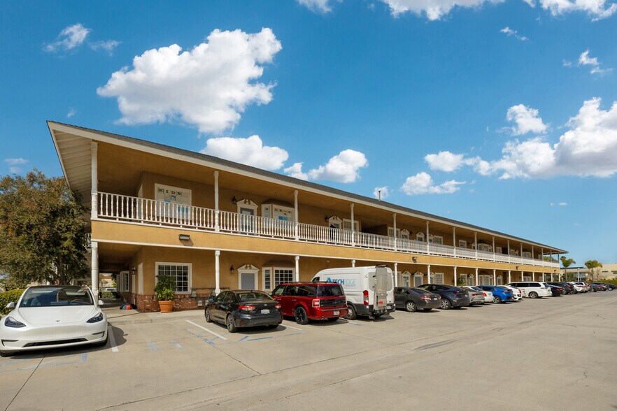 More Photos Of 408 S Beach Blvd, Anaheim Medical For Sale