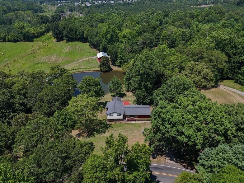 Primary Photo Of 813 Robinson Clemmer Rd, Dallas Land For Sale