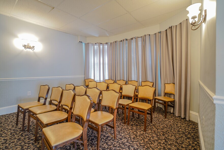 More Photos Of 625 Byberry Rd, Philadelphia Funeral Home For Sale