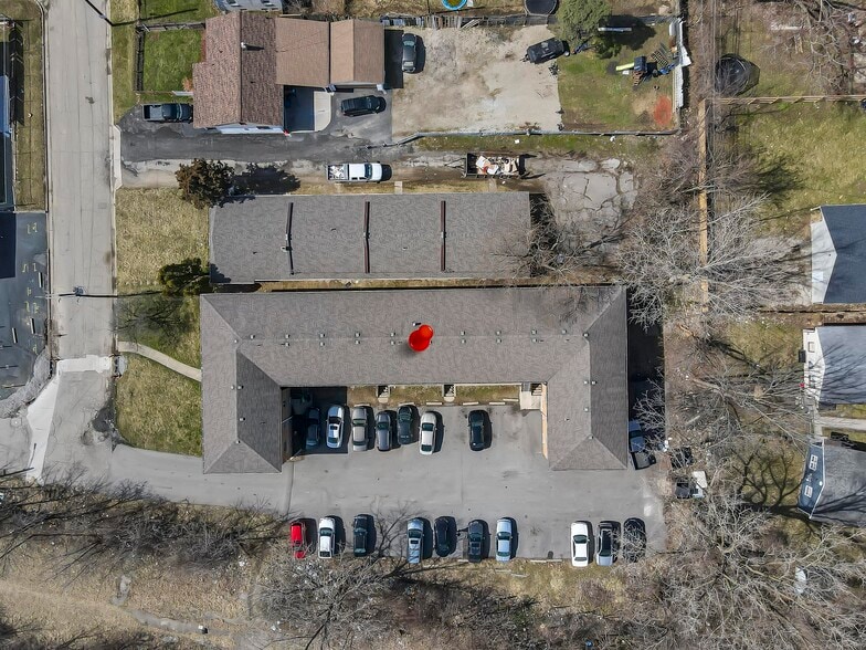 More Photos Of 1928 Agler Rd, Columbus Apartments For Sale