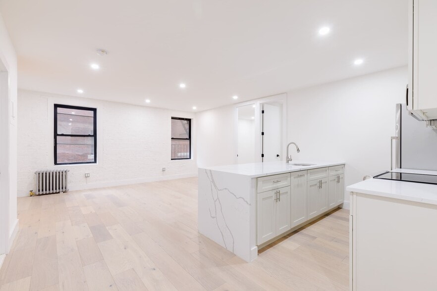 More Photos Of 245 E 30th St, New York Apartments For Sale