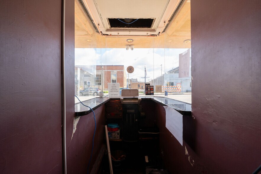 More Photos Of 230 Main St, Hobart Movie Radio TVStudio For Sale