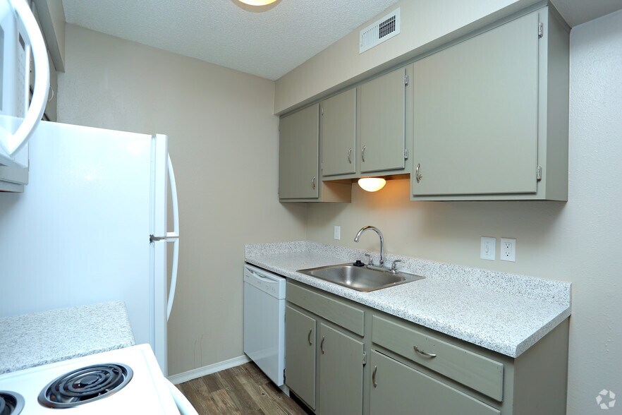 More Photos Of 6326 S 107th East Ave, Tulsa Apartments For Sale