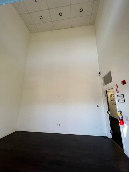 More Photos Of 17533-17539 Rowland St, Rowland Heights Warehouse For Lease