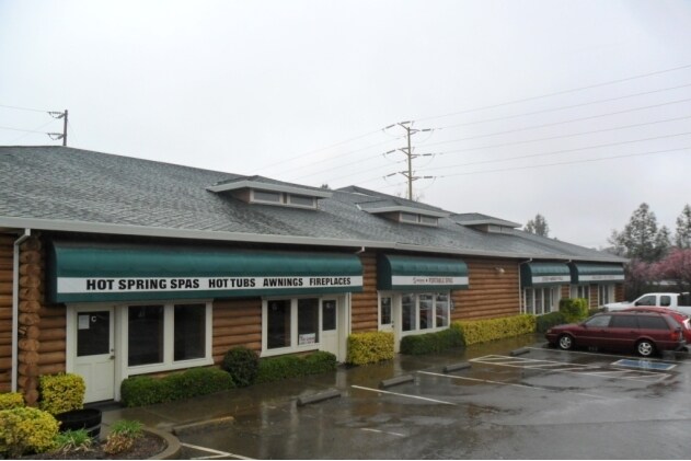 More Photos Of 3971 Durock Rd, Shingle Springs Showroom For Lease