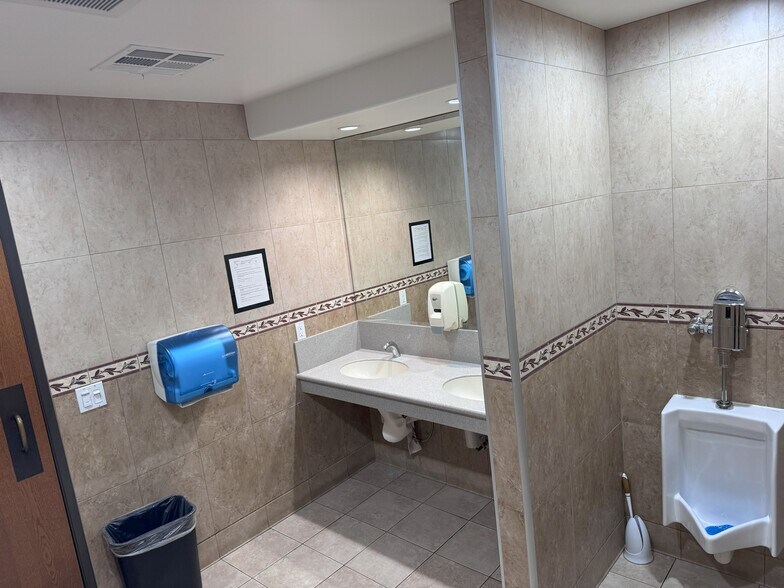 More Photos Of 1068 Broadway, El Cajon Medical For Sale