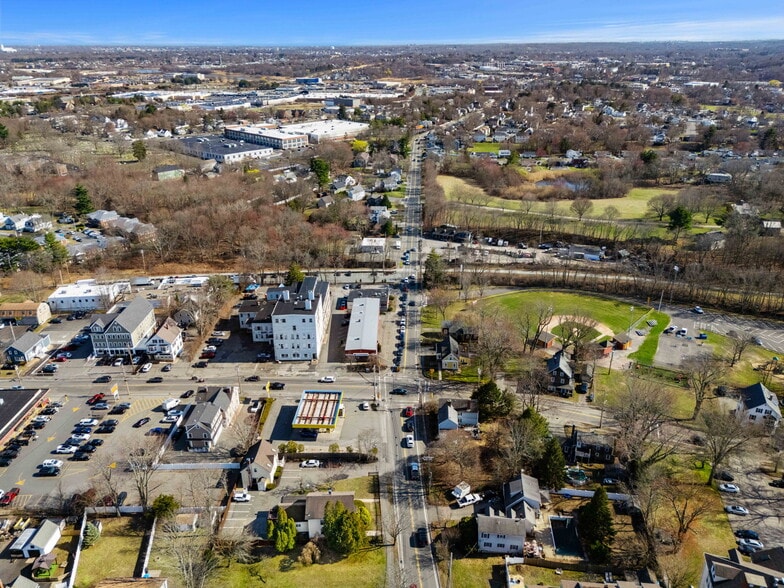 More Photos Of 130 Pine St, Danvers Apartments For Sale