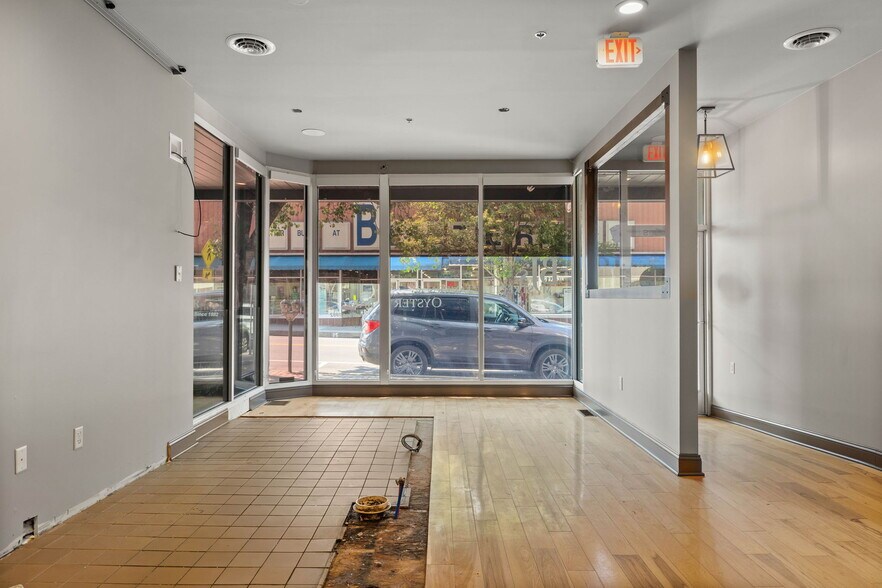 More Photos Of 494 Mill St, Danville Storefront For Lease