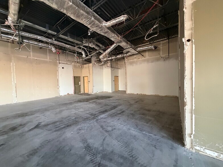 More Photos Of 2300 24th St NW, Bemidji Office For Lease