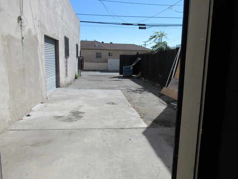 More Photos Of 1644 E Compton Blvd, Compton Freestanding For Sale