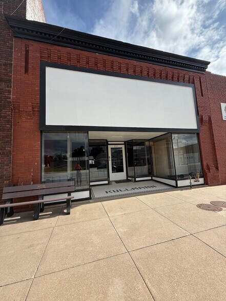 More Photos Of 319 Main St, Towanda General Retail For Lease