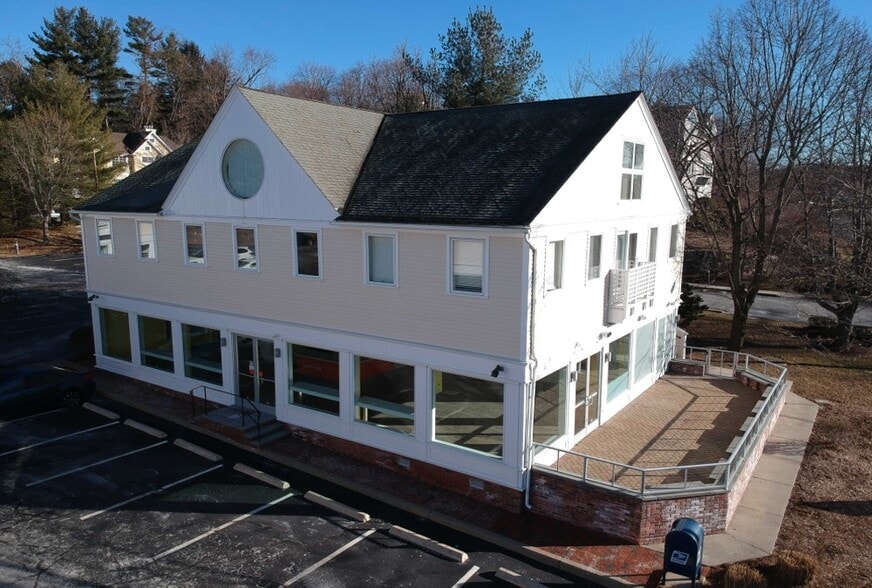 Primary Photo Of 170 Post Rd W, Westport Storefront For Lease