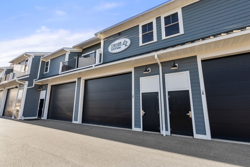 More Photos Of 42 Felton St, Waltham Warehouse For Lease