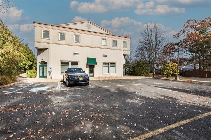 More Photos Of 807 Mantoloking Rd, Brick Office For Sale