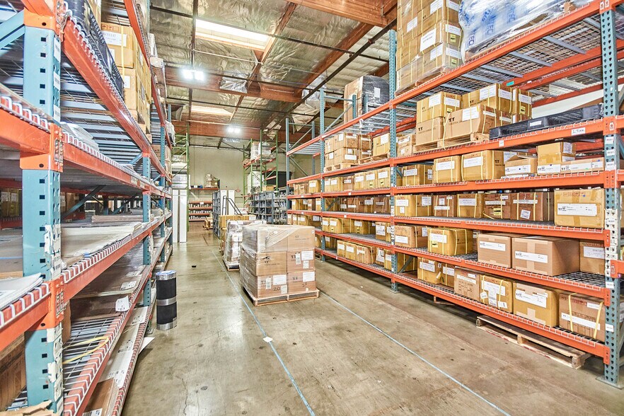 More Photos Of 560 S Melrose St, Placentia Warehouse For Lease