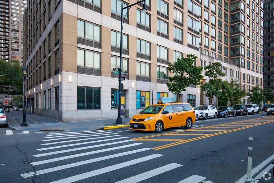 Primary Photo Of 160 Riverside Blvd, New York Apartments For Lease