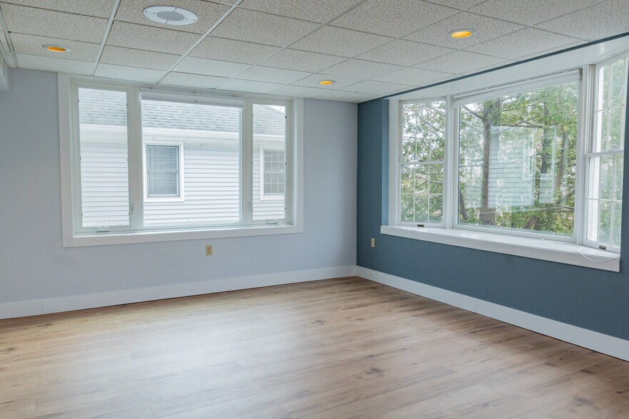 More Photos Of 527 Ocean Ave, Portland Medical For Sale