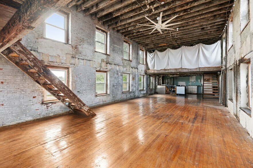 More Photos Of 153-59 W Jefferson st, Philadelphia Apartments For Sale