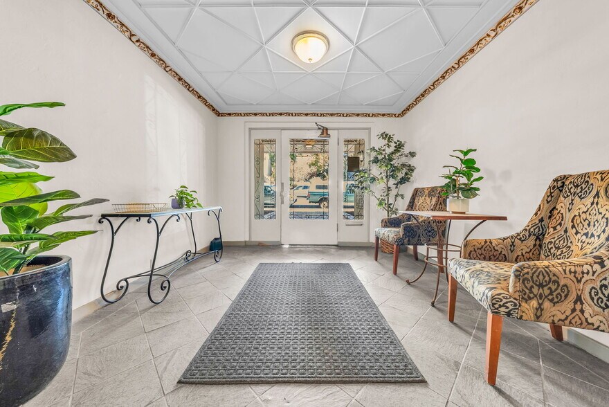 More Photos Of 251 Park View Ter, Oakland Apartments For Sale