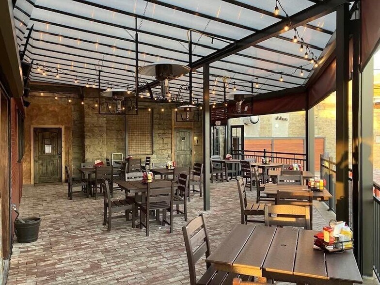 More Photos Of 211 Kenmawr Ave, Braddock Restaurant For Sale