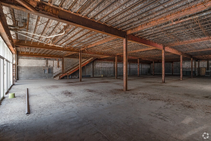 More Photos Of 502-514 6th St N, Texas City General Retail For Sale