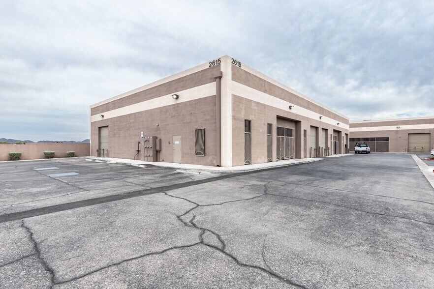 More Photos Of 2615 Branson Ave, North Las Vegas Distribution For Lease