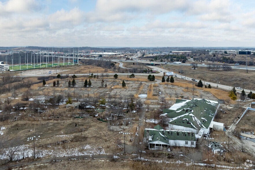 More Photos Of 3951-3971 Joslyn Rd, Auburn Hills Land For Sale