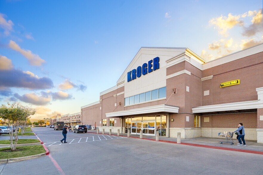 More Photos Of 10330 Tx-6, Missouri City Unknown For Lease