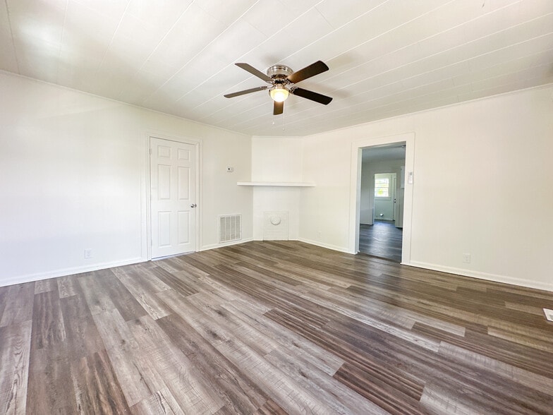 More Photos Of , Spartanburg Unknown For Sale