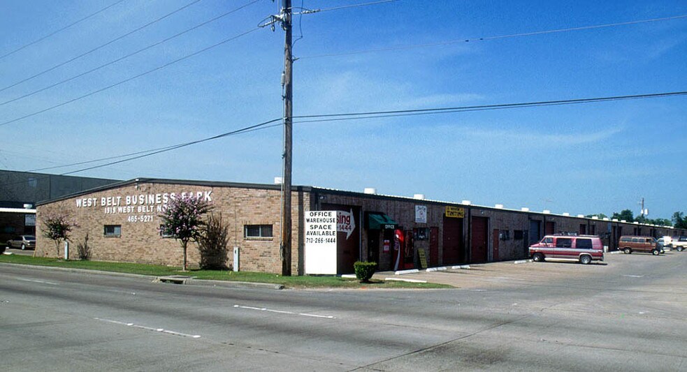 More Photos Of 1919 W Sam Houston Pky N, Houston Manufacturing For Lease