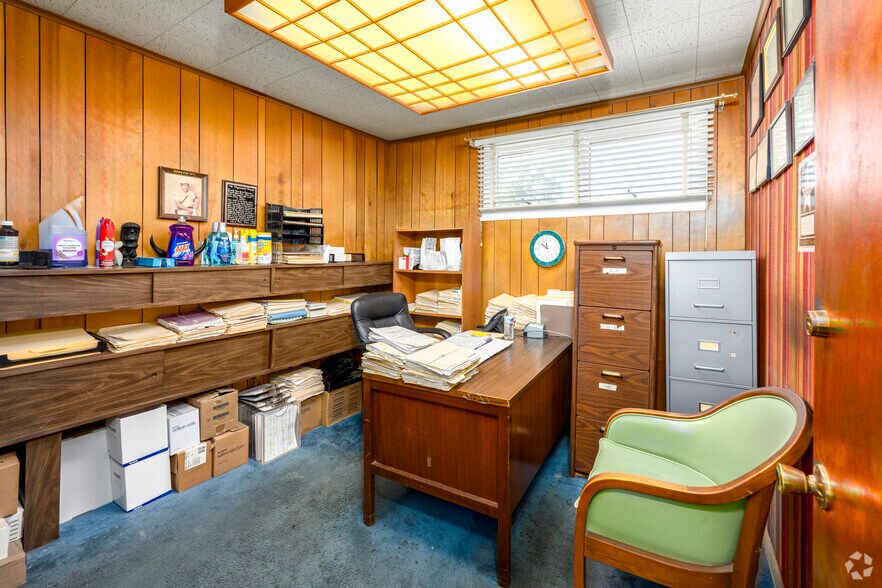 More Photos Of 601 Eastern Ave NE, Capitol Heights Medical For Sale