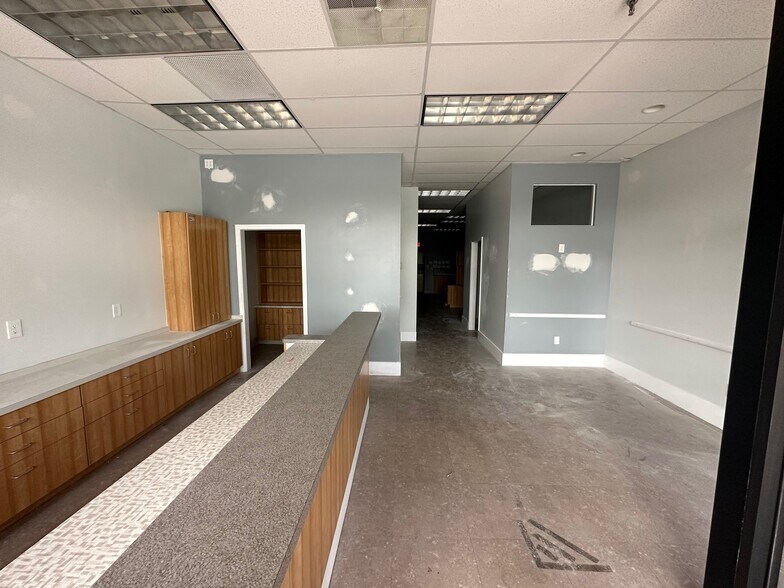 More Photos Of 5843 Transit Rd, Amherst Unknown For Lease