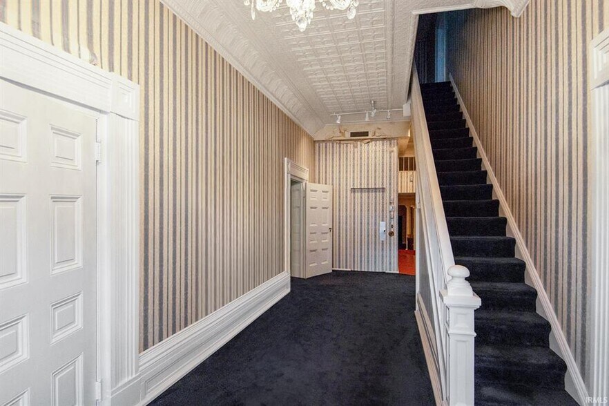 More Photos Of 505 Main St, Vincennes Office Residential For Sale